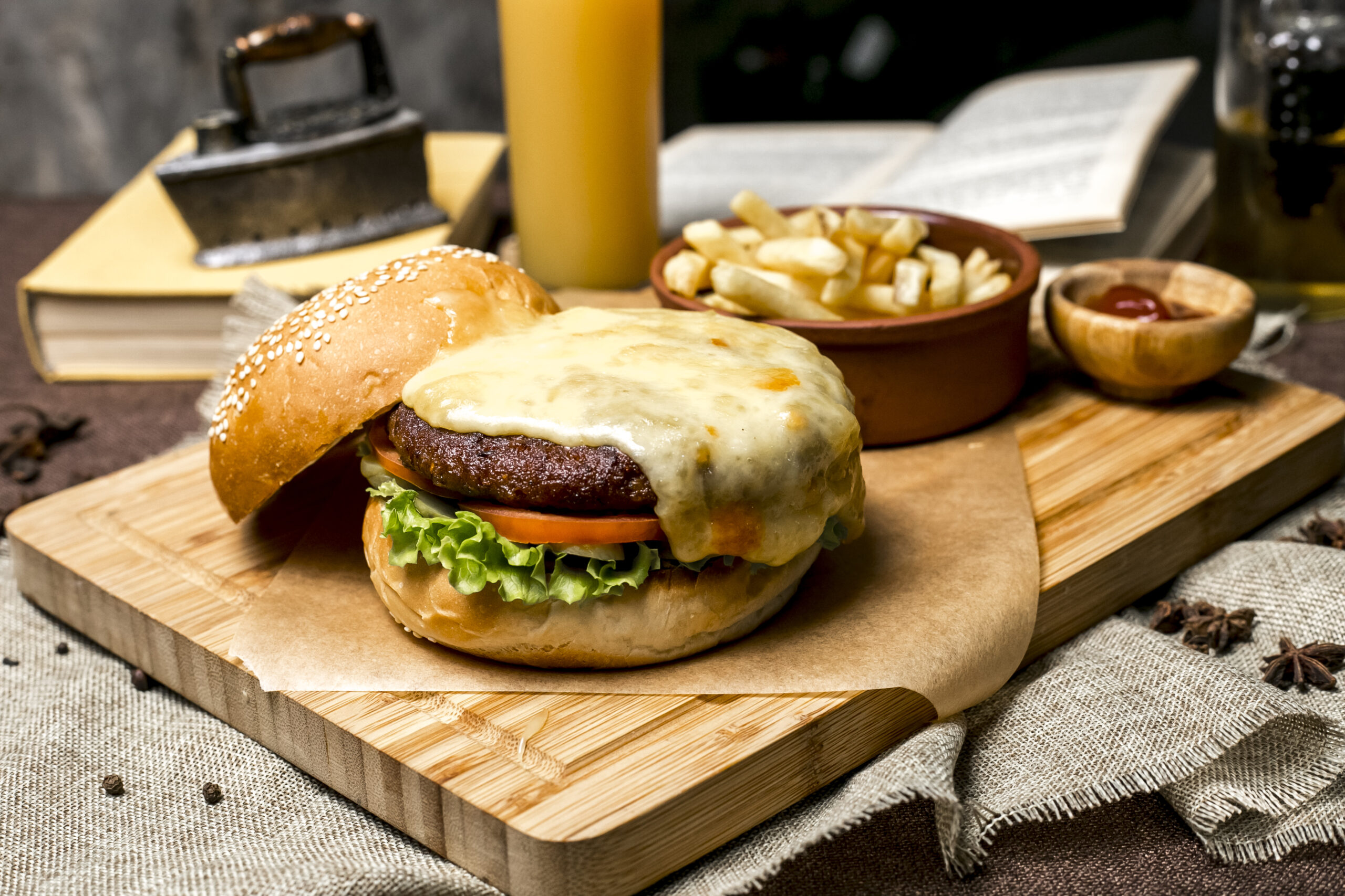 cheese Qatar to fit naturally